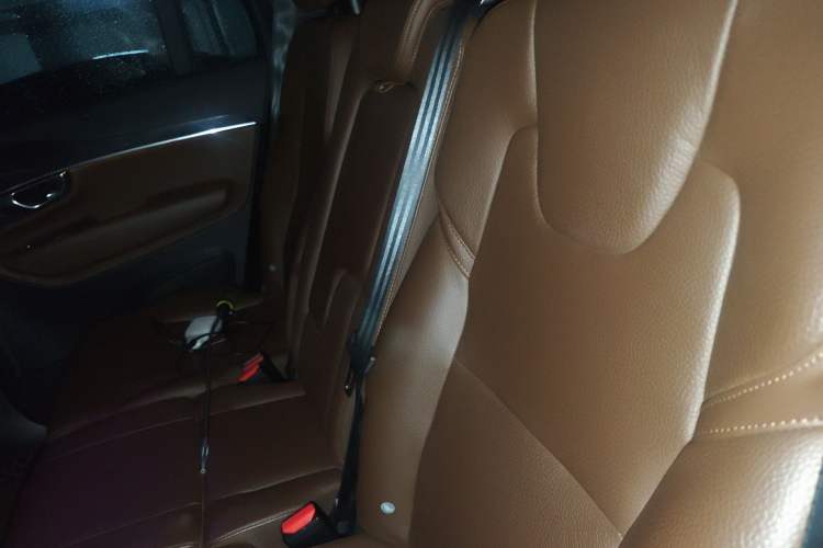 Used Volvo XC90 2018 T5 Zhiyi Edition 7-Seater
