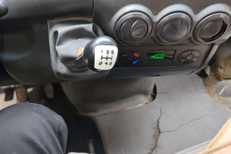 Used Iveco Power Daily 2013 2.5T-A37 Dual-Purpose High-Roof Van