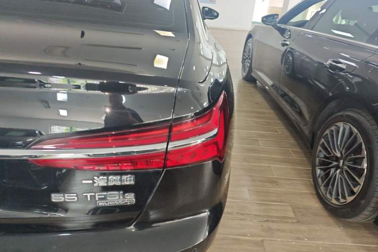 Used Audi A6L New Energy 2020 55 TFSI e quattro Right Rear Taillight