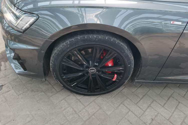 Used Audi A6L 2022 45 TFSI Prestige Dynamic Edition Left Front Wheel Hub