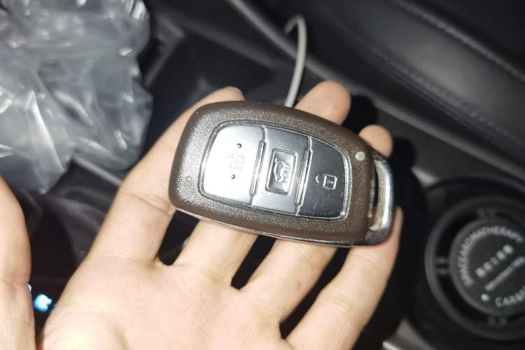 Used Hyundai Tucson 2018 1.6T Dual-Clutch Two-Wheel Drive 15th Anniversary Special Edition