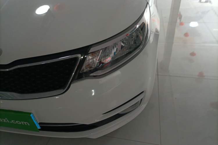 Used Kia K2 2015 Sedan 1.4L MT GLS Left Front Headlight