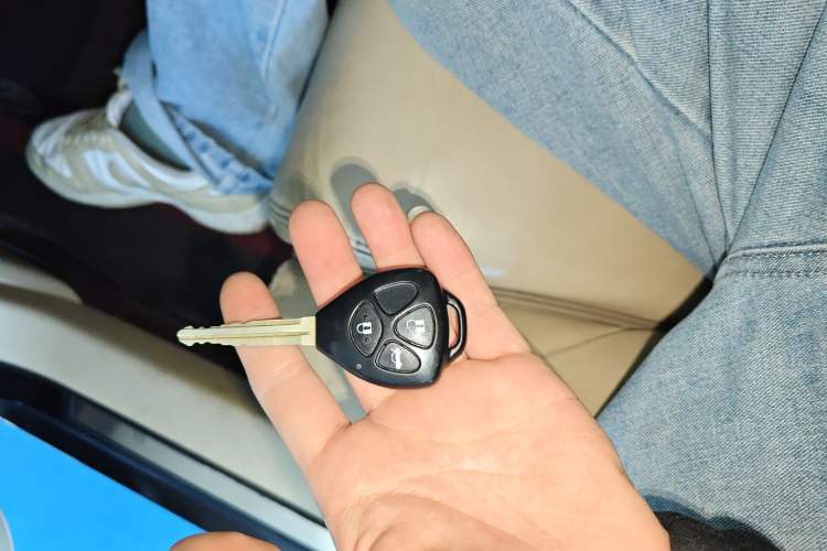 Used Toyota Reiz 2008 2.5S Special Commemorative Edition Vehicle Key