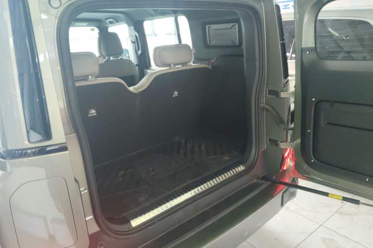 Used iCAR V23 2025 501 Four-Wheel Drive Intelligent Driving Version Trunk