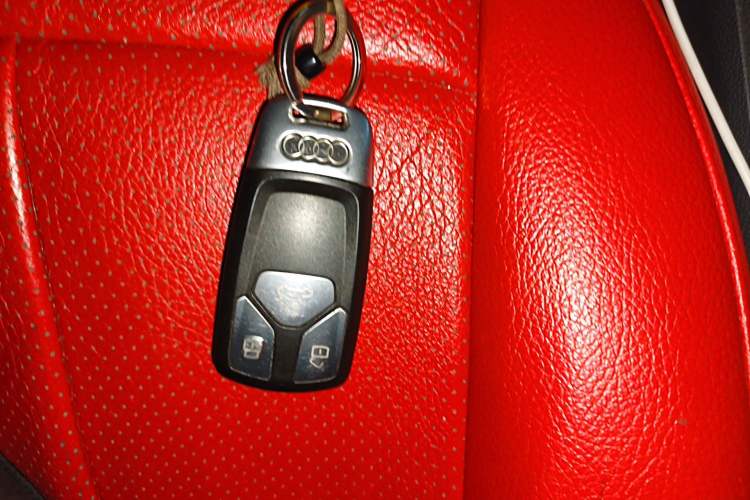 Used Audi A4L 2019 40 TFSI Ambition China VI
