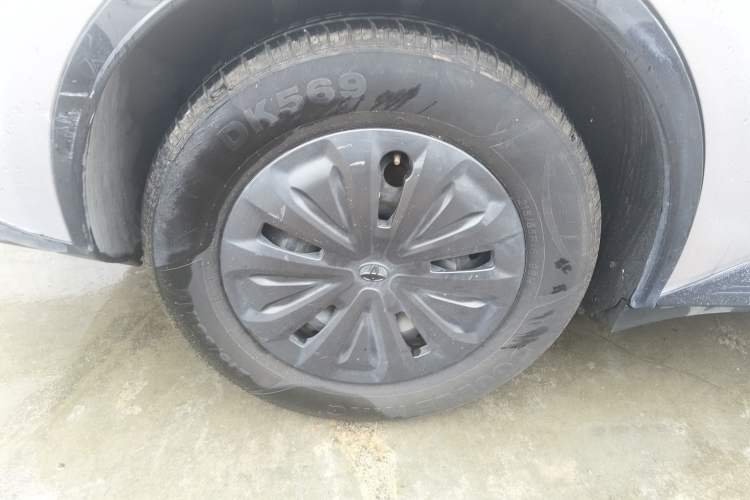 Used Toyota bZ3 2024 517 km Elite PRO Right Rear Wheel Hub