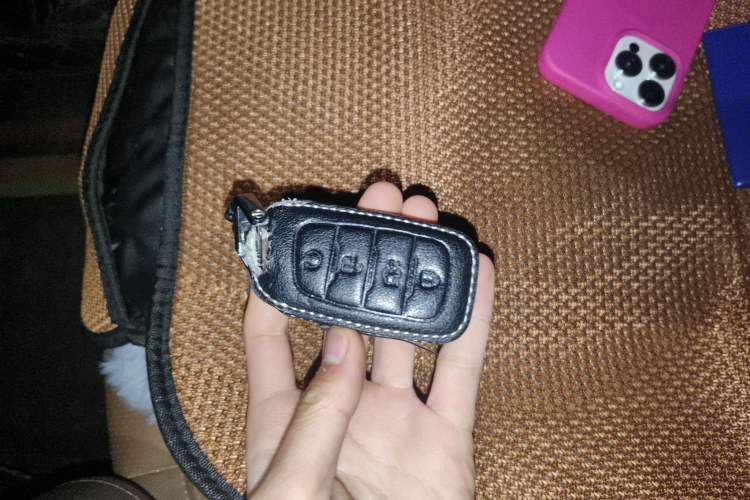 Used CHANGAN CS95 2017 2.0T Two-Wheel Drive Zhiyuan Edition
