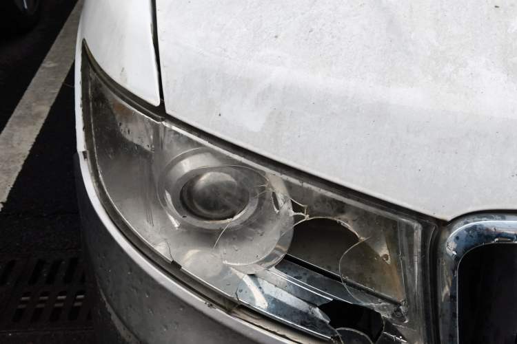 Used Jinbei New Hiace X30L 2018 1.5L Box Truck Wealth Edition DLCG14