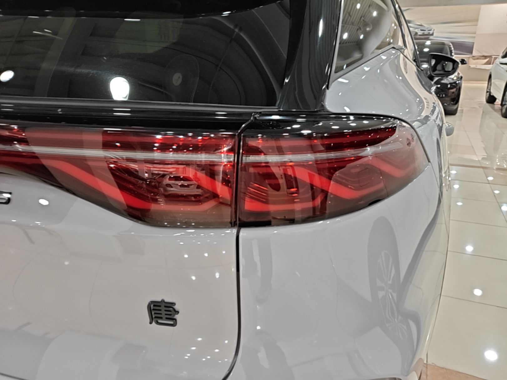 BYD Tang New Energy 2025 DM-i 115KM Prestige Model - Executive — снимка 9