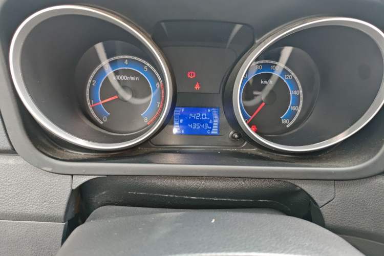 Used CHANGAN KAICHENG Ruixing M70 2019 1.5L Comfort Edition 6-Seater China VI Standard Flat-Top Dual-Swing Doors DAM15KL

