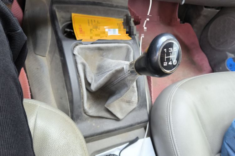 Used Great Wall Wingle 5 2011 2.2L Wealth Edition Two-Wheel Drive Big Double-Cab GW491QE
