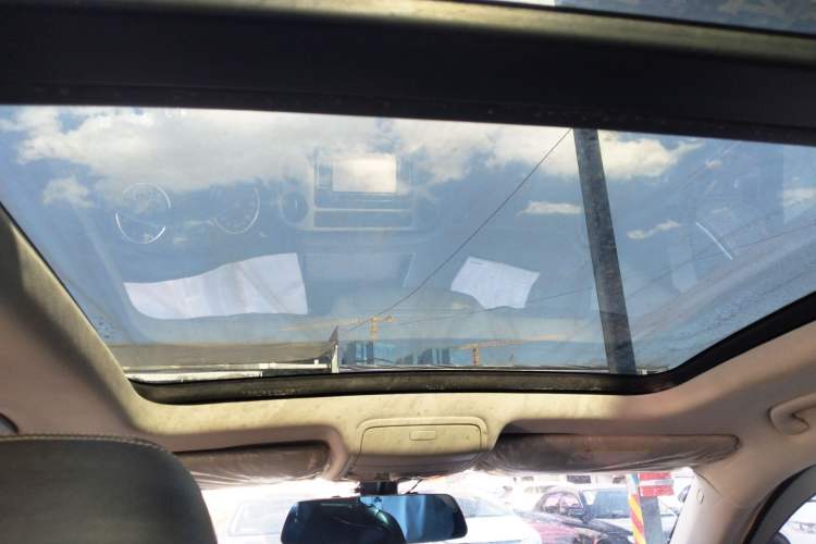 Used Volkswagen Tiguan 2016 300TSI Automatic All-Wheel Drive Luxury Edition Headliner