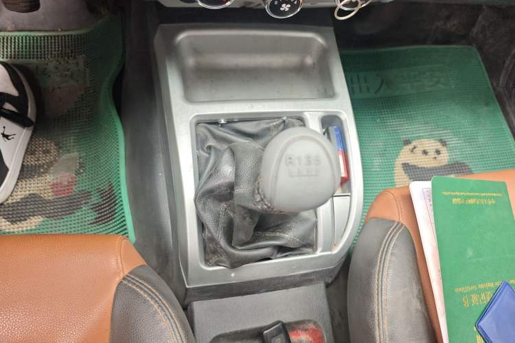 Used JMC Baodian 2016 1.8T New Value-Added Gasoline Two-Wheel Drive Standard Cab Comfort Model JX4G18E5L
