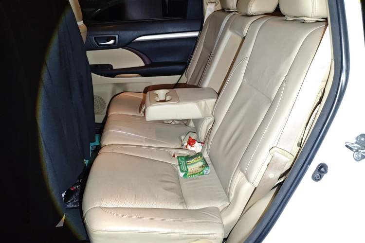 Used Toyota Highlander 2015 2.0T Four-Wheel Drive Luxury Edition 7-Seater