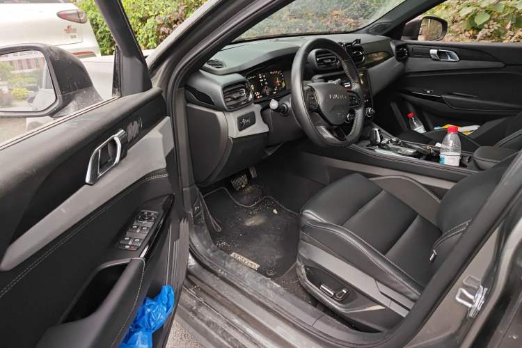 Used Lynk & Co 03 2022 2.0TD DCT GenioPlus