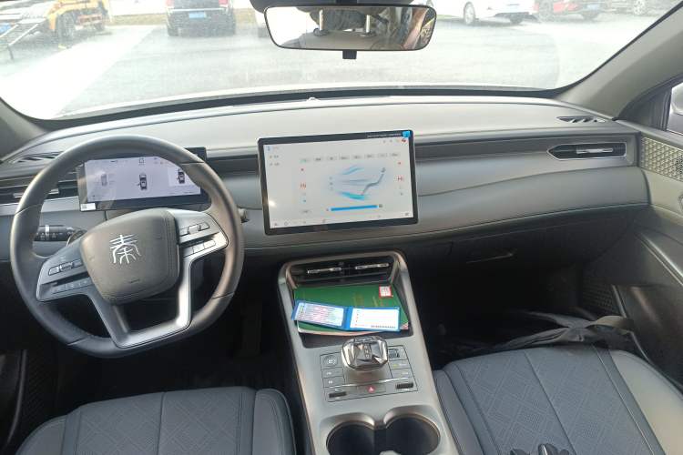 Used BYD Qin PLUS 2025 DM-i Smart Drive 120KM Superior Model
