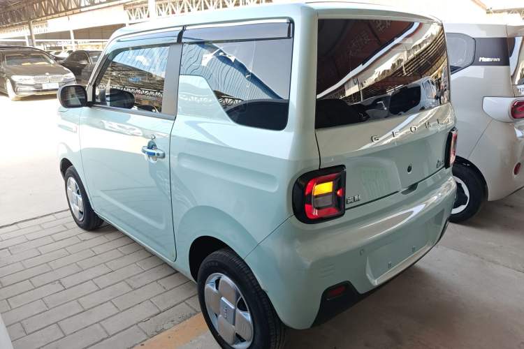 Used Geely Galaxy Panda 2023 Panda Mini 200km Endurance Bear