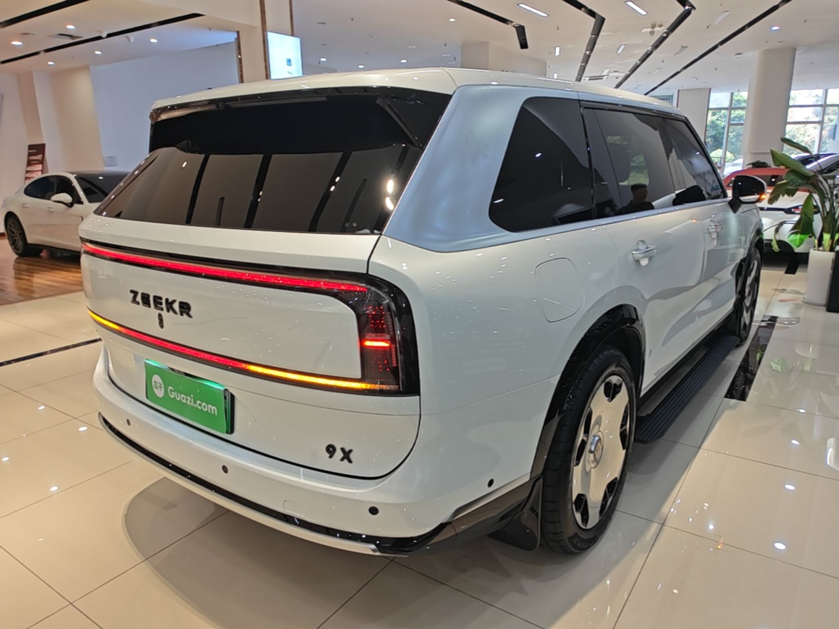 Zeekr 9X 2025 Hyper Edition 70kWh — снимка 6