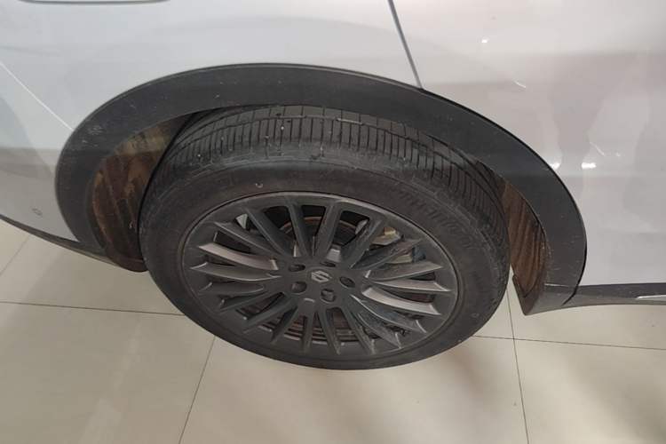 Used Leapmotor C11 2023 Range-Extended 300 Smart Enjoyment Edition Right Rear Wheel Hub