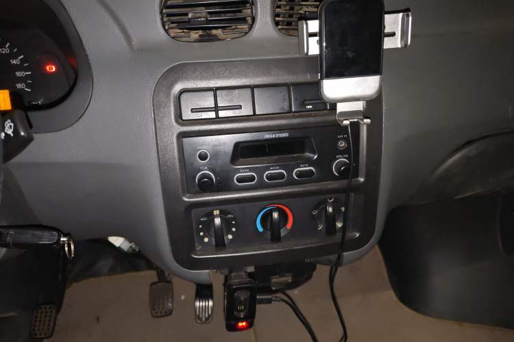 Used Wuling Zhiguang 2010 1.0L New Version Practical Short-Body L2Y