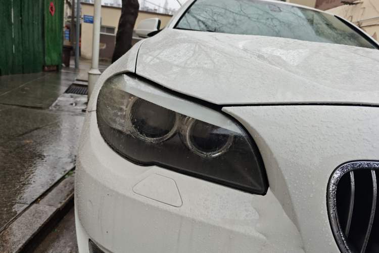 Used BMW 5 Series 2011 520Li Elegant Model
