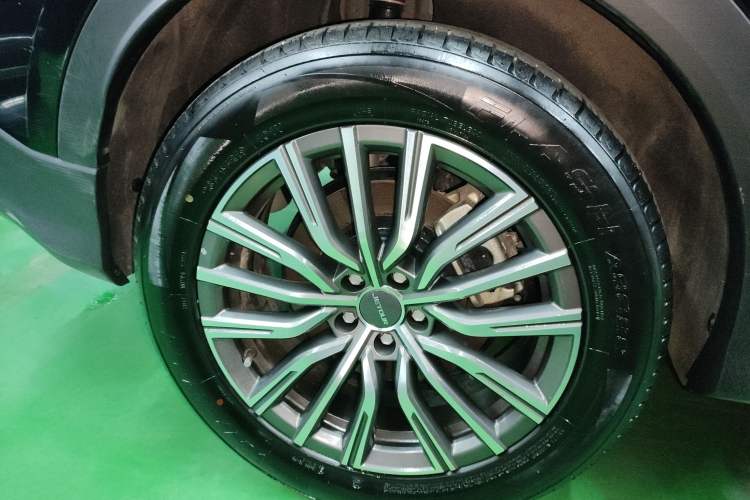 Used JETOUR X70 PLUS 2024 Champion Edition 1.5T DCT Champion PRO 7-Seater
