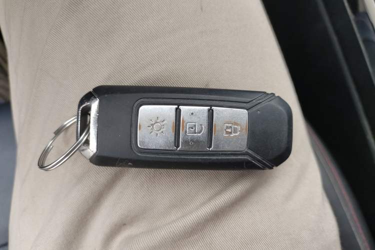 Used SWM G05 2021 PRO 1.5T Automatic Luxury Model 7 Seats
