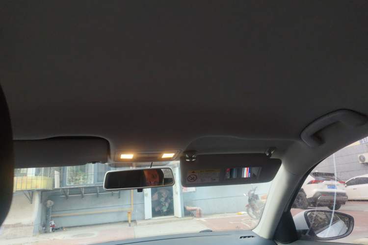 Used Volkswagen Bora 2018 1.5L Automatic Fashion Model Headliner