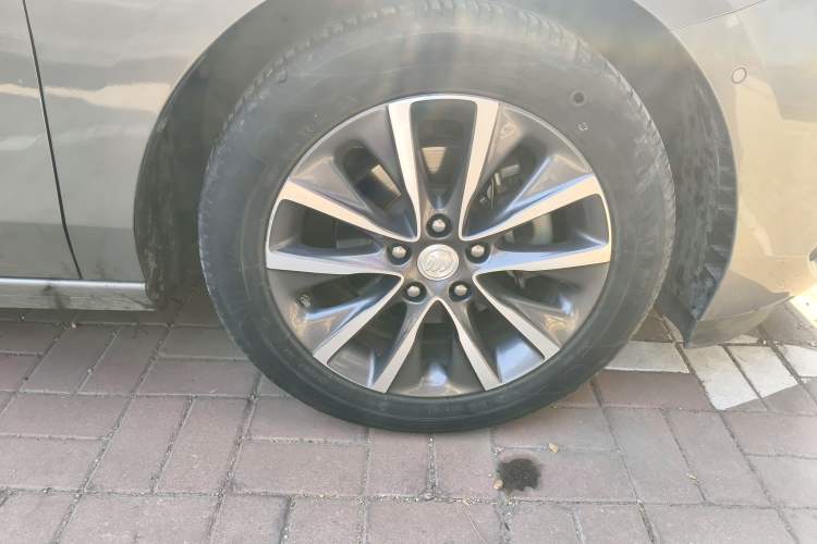 Used Buick GL6 2018 18T 6-Seater Prestige Model
