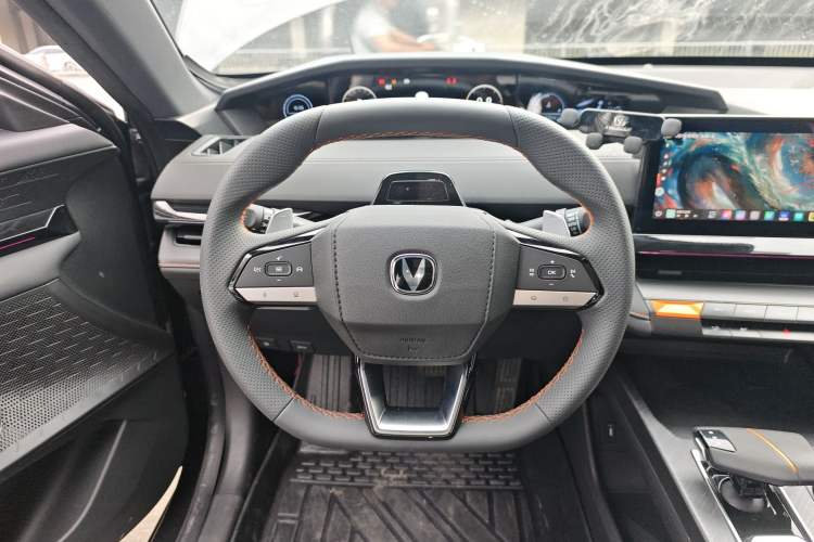 Used Changan UNI-V 2023 1.5T Prestige Model