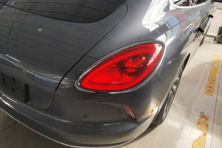 Used ORA Lightning Cat 2022 555 km Luxury Edition
