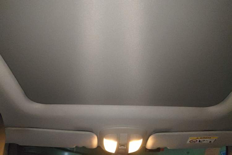 Used Mercedes-Benz R-Class 2014 R 320 4MATIC Luxury Model Headliner