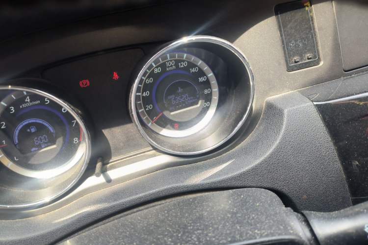 Used Great Wall C30 2013 New Vision Edition 1.5L Manual Fashion Model Odometer Close Up