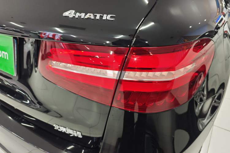 Used Mercedes-Benz GLC 2019 GLC 260 L 4MATIC Dynamic Model