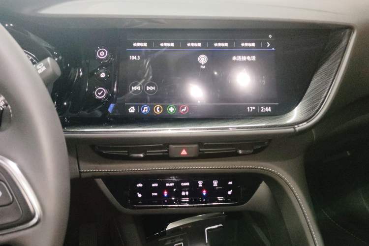 Used Buick Envision 2023 Encore S 652T Two-Wheel-Drive Luxury Model
