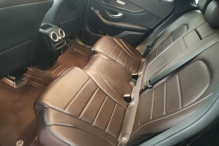 Used Mercedes-Benz GLC 2020 GLC 260 L 4MATIC Luxury Model Left Rear Seat