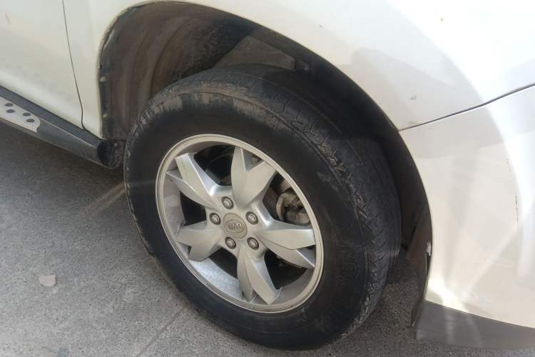 Used BYD S6 2013 Jingyue Edition 2.0L Manual Luxury Model 5 Seats