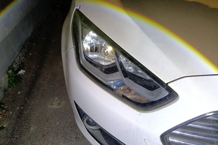 Used Ford Escort 2015 1.5L Manual Comfort Model Right Front Headlight