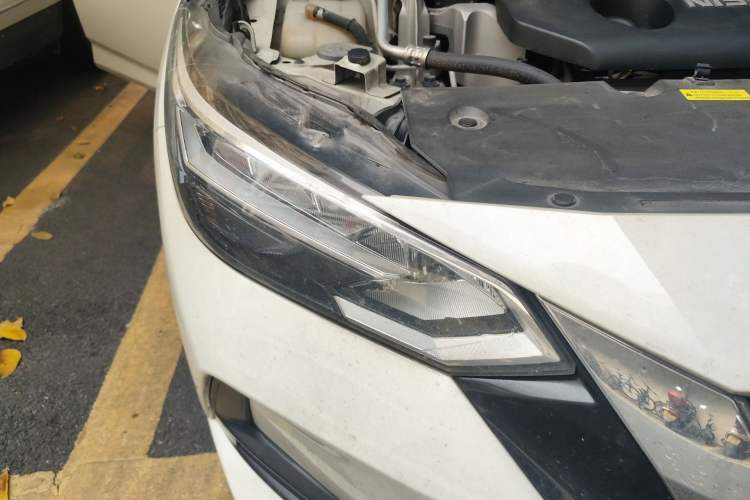 Used Nissan Sylphy 2020 Revised Version 1.6L XL CVT Smart Enjoyment Edition Right Front Headlight