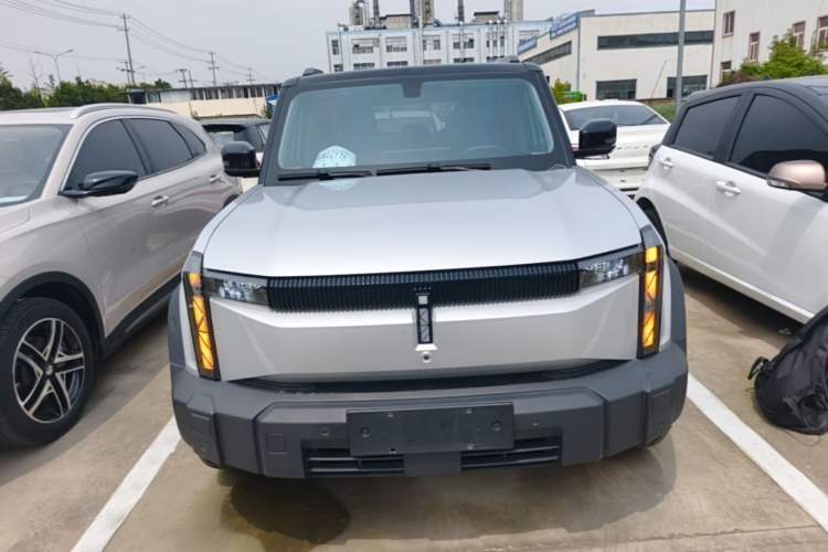 Used iCAR 03 2024 401km Two-Wheel Drive Standard Advanced Version Front