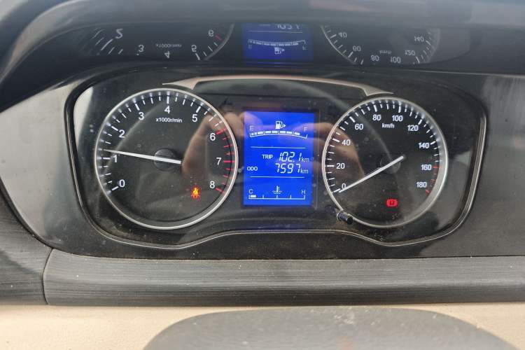 Used Kuayue Kuayue Xing V3 2023 1.3L Gasoline Standard Model 5-Seater Passenger Vehicle
