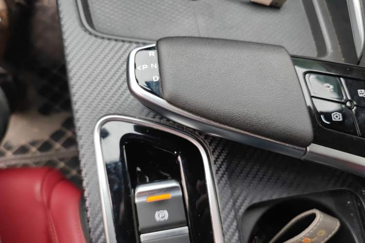 Used CHANGAN UNI-T 2020 1.5T Flagship Version Gear Lever