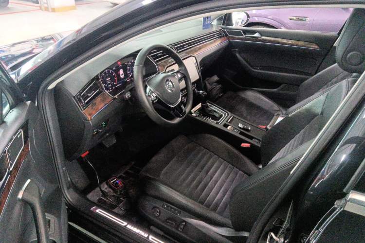 Used Volkswagen Magotan 2018 380TSI DSG Prestige Model Left Front Seat