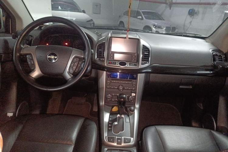 Used Chevrolet Captiva 2014 2.4L 4x4 Flagship Edition 7 Seats
