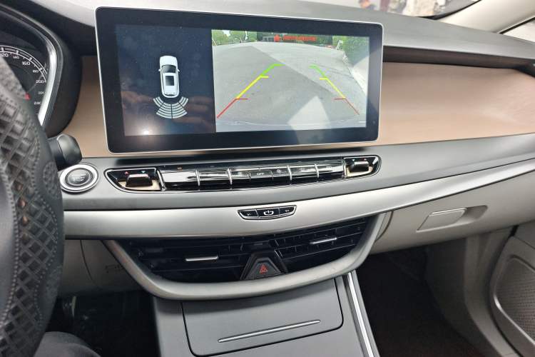 Used Geely Auto Jiajie 2021 Zhijing 1.5TD Manual Standard Model Audio And AC Panel