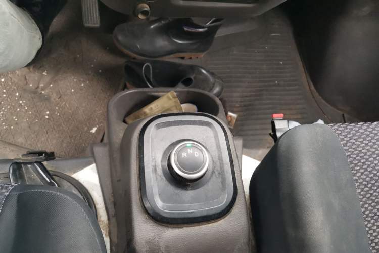 Used Dongfeng Yufeng Yufeng EM26 2023 High-End Model 41.86 kWh CATL
