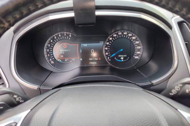 Used Ford Edge 2016 EcoBoost 245 Four-Wheel Drive Titanium 7-Seater Instrument Cluster