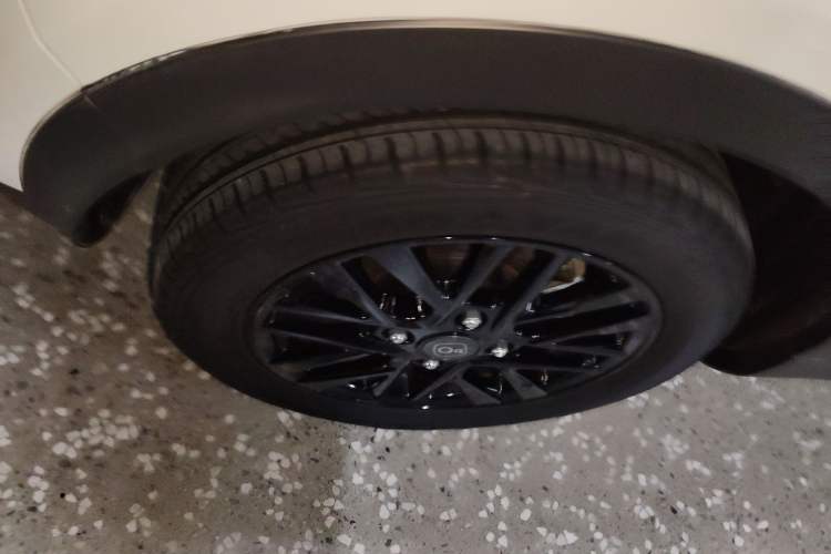 Used Chery Little Ant 2024 Refreshed Version Youth Edition 321 km Beloved Edition 29.23 kWh