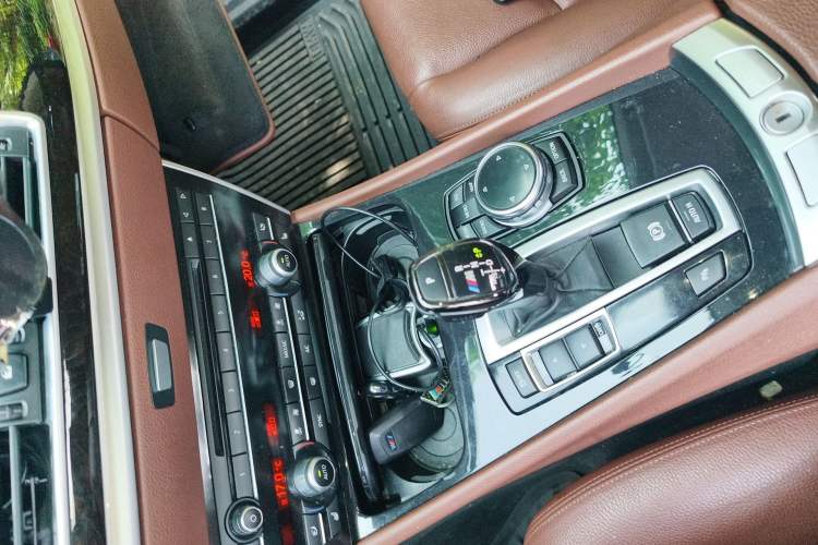 Used BMW 5 Series GT 2014 535i Leading Model