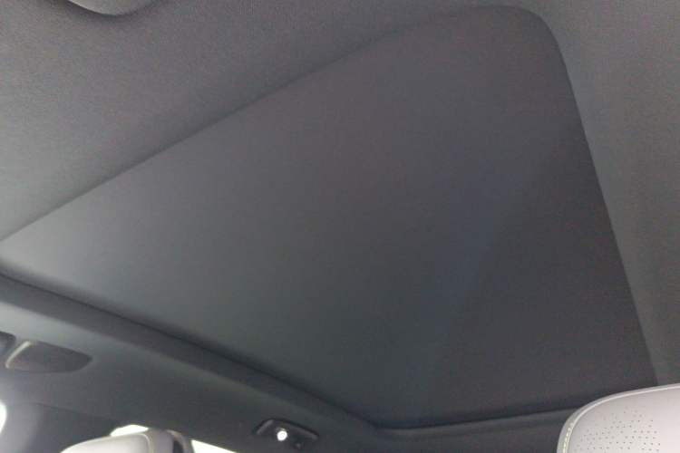 Used Lynk & Co 08 EM-P 2023 220km All-Wheel-Drive Performance Halo